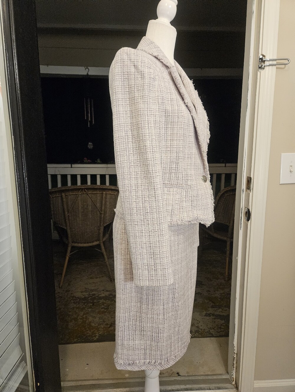 White House Black Market Lilac Tweed Skirt Blazer Set Fringe Pencil Skirt Sz 8 - Picture 3 of 9